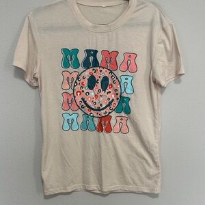 “MAMA” tshirt
